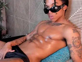 Black_tentationx from streamate