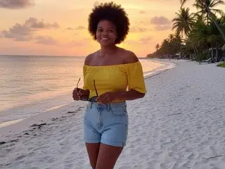 Streamate Live Sex Cam of Naughtychic44