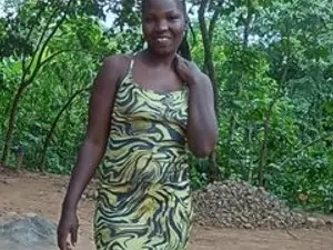 Sally28 from streamate