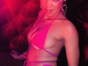 Streamate Live Sex of Striperellla