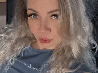 Streamate Sex Chat of Nichole_Hill