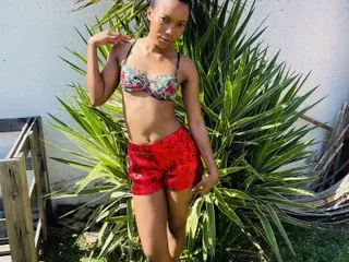 SaggyTitties188 from streamate