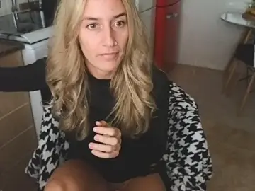 Stripchat Free Live Porn of Lunamix