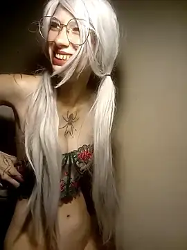 Stripchat Watch Live Sex Cams of IkyVic