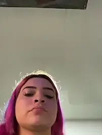 Stripchat Live Sex of Sophia_cyrus11