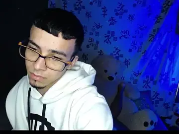 Stripchat Live Sex of THE_CUTE_COUPLE_12_