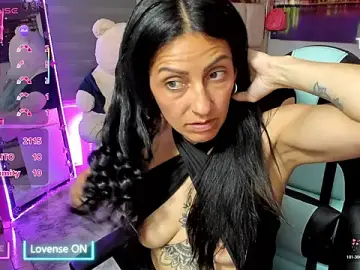 Stripchat Live Sex Cam of alma_blue