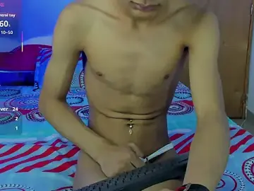 Stripchat Best live sex cam show of lyan_hots