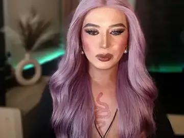 Stripchat Free Porn Cam of mslilly_croft