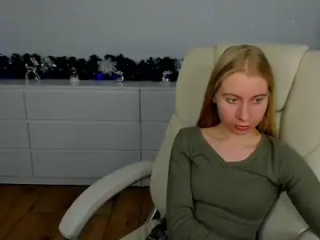 Alina_Blonde from stripchat