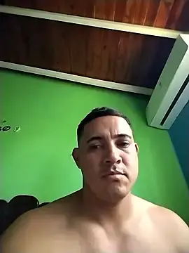 Stripchat Free Porn Cam of Josejotacamargo