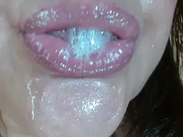 Stripchat Best Webcam of Kerly_Doll