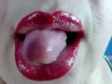 Stripchat Live Porn of Kerly_Doll