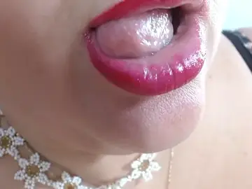 Stripchat Best live sex cam show of Kerly_Doll