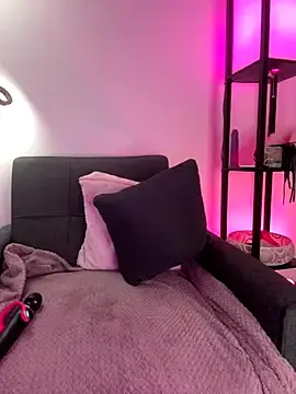 Stripchat Watch Live Sex Cams of SpicyKylieFoxx