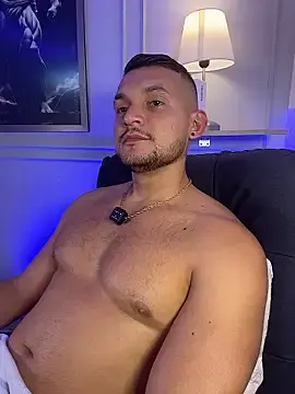 Stripchat Watch Live Sex Cams of Marco_Vega