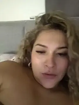 Stripchat Sex Chat of Sara_smiiith211