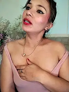 Kiaraa88 from stripchat