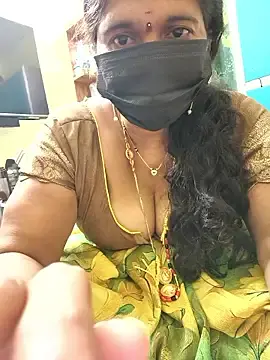 hot-telugu-queen from stripchat