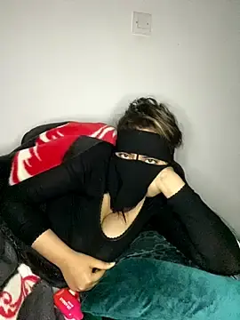 Stripchat Live Sex Cam of Warda-arabic