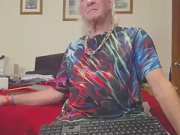 WaverlyKernow from stripchat