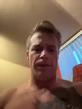 Stripchat Adult Webcam of DILFiGuess1