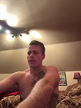 Stripchat Live Sex of DILFiGuess1