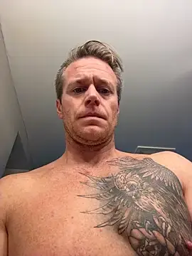 Stripchat Private Sex Chat of DILFiGuess1