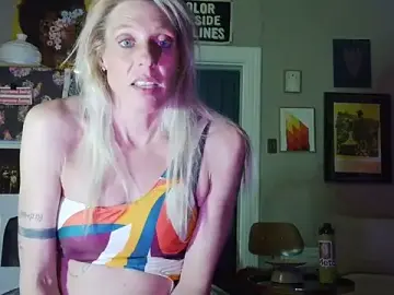 Stripchat Free Live Porn of Glamazing