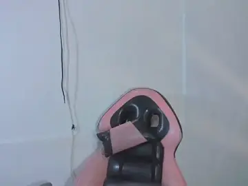 Amy_Kobold3 from stripchat