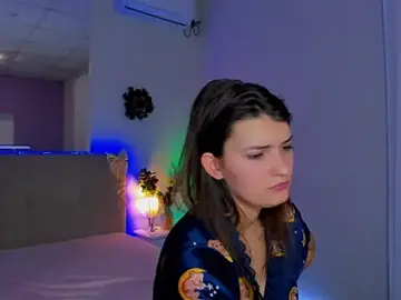 Stripchat Adult Webcam of Laura_Leee