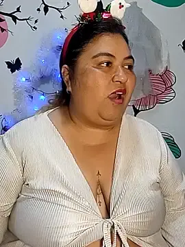 Stripchat Sex Cam of curvy_diva_