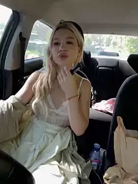 Stripchat Adult Video Chat of Kiss_Aurora_