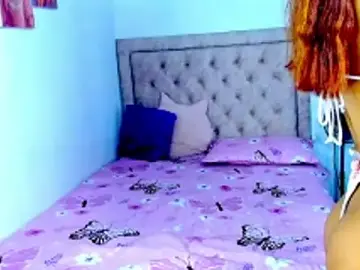 Stripchat Adult Webcams of Criss_Ariana