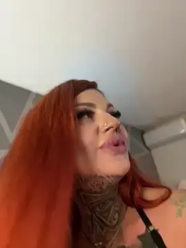 Stripchat Watch Live Sex Cams of krysstal003