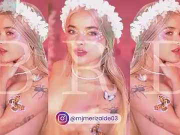 Stripchat Best live sex cam show of mili_moon_