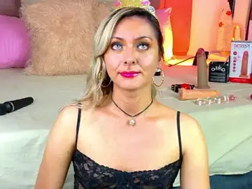 Lunitaa_Diva from stripchat