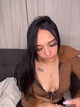 Stripchat Watch Live Sex Cams of cristal__violetaa