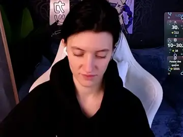 Stripchat Sex Cam of roxy_riot_