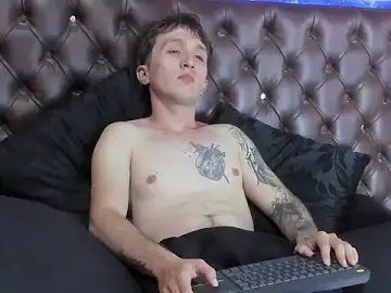 Stripchat Live Sex Cam of Dylanwhite23_