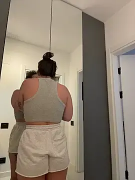 Stripchat Live Sex Cam of KimArts