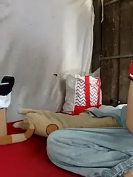 -Nicole-e from stripchat