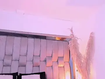 Stripchat Best live sex cam show of AngelineHeet