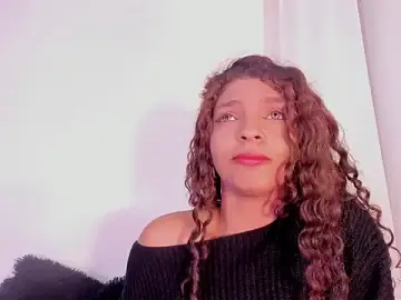 Stripchat Live Sex Cam of MiaKirshner