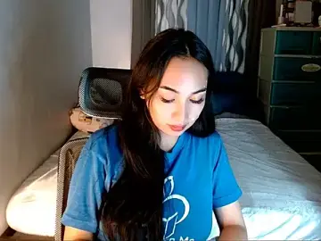 SweetLilly_18 from stripchat