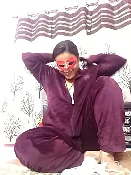 Stripchat Free Porn Cam of Gullapi