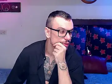 Stripchat Live Sex Cam of cek_186