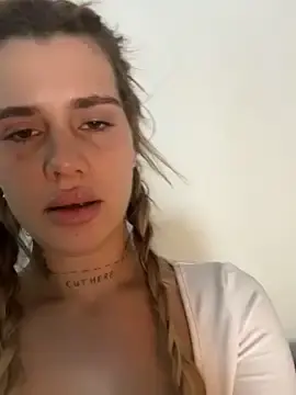 Stripchat Adult Webcam of EmiliaCatalina