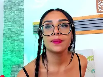 Stripchat Adult Video Chat of Sarita__love
