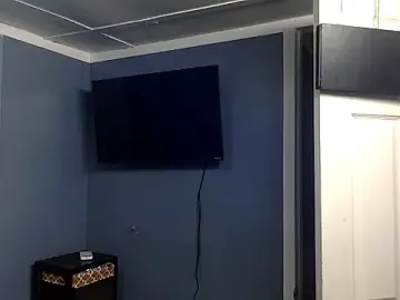 Stripchat Adult Webcam of sexyhotstud12